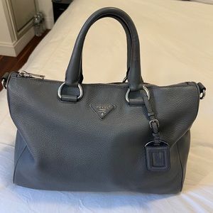 Great Condition Prada Soft Calf Double Zip Medium Shoulder Bag